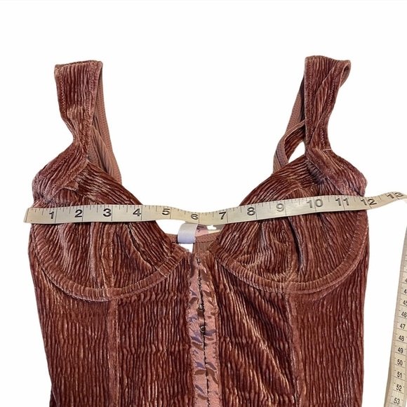 Bodysuit Urban Outfitters Velvet Plisse Bodycon Small Pink Underwire Boning - Picture 4 of 16